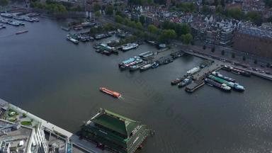 阿姆斯特丹河船交通城市景观空中无人机的角度来看